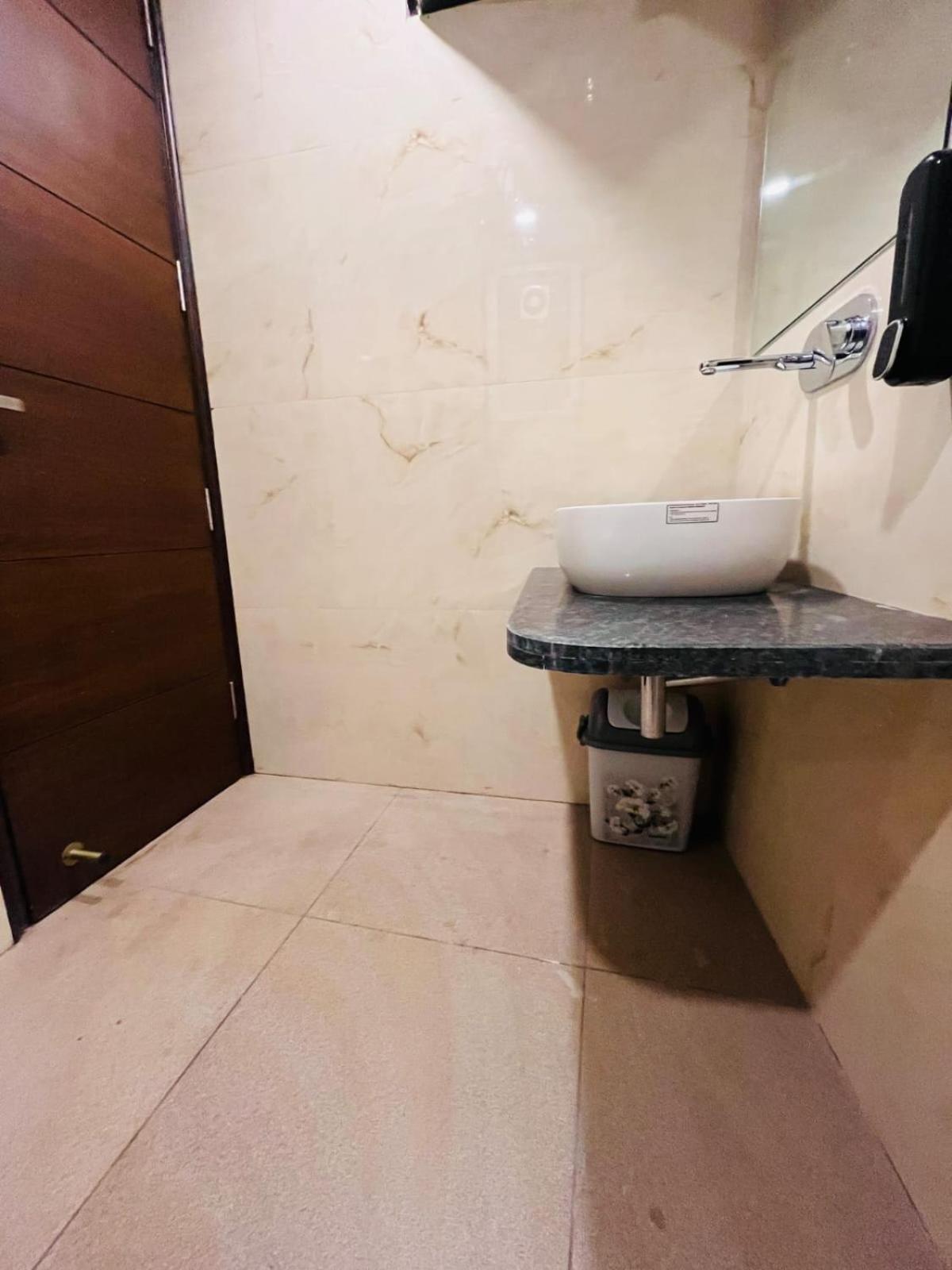 Frankstay By Hotel Mayfair Newly Built - 뉴델리 외부 사진